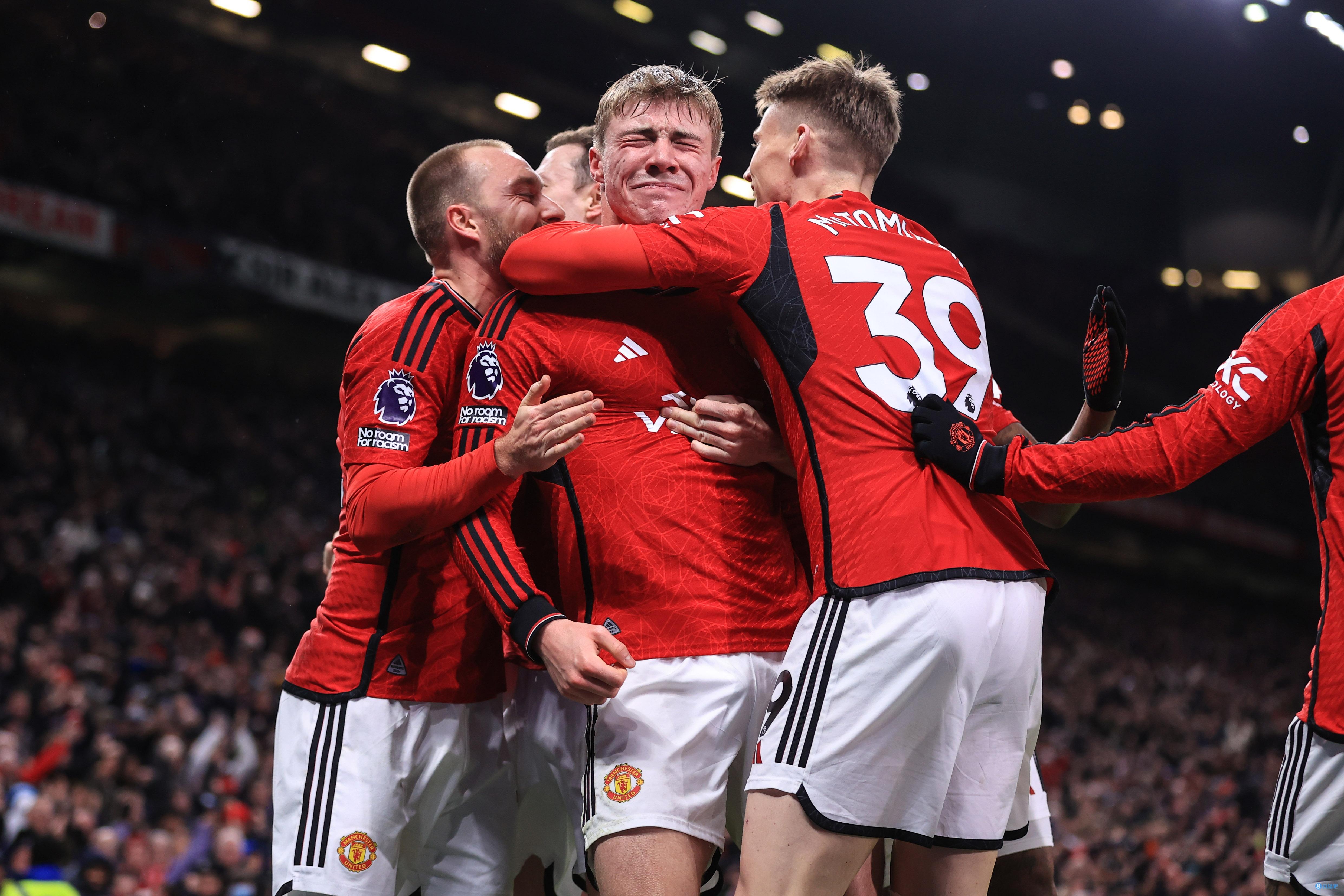 关于这也行？转折点菲尼克斯太阳临场应变清晨曼联调整名单以备NBA季后赛，阿贾克斯清晨官宣签约的信息中欧体育网页版